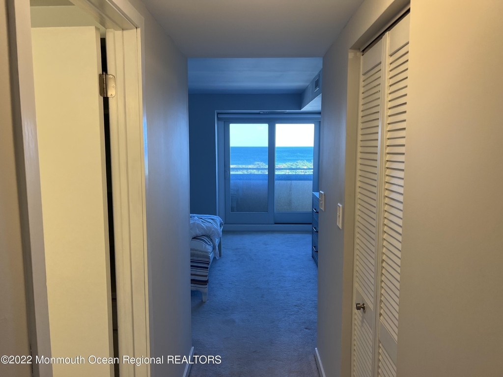 422 Ocean Boulevard - Photo 4