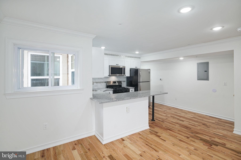 4015 Haverford Avenue - Photo 1