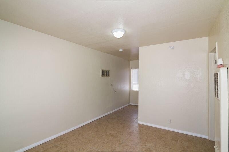 2616 Desert Street - Photo 3