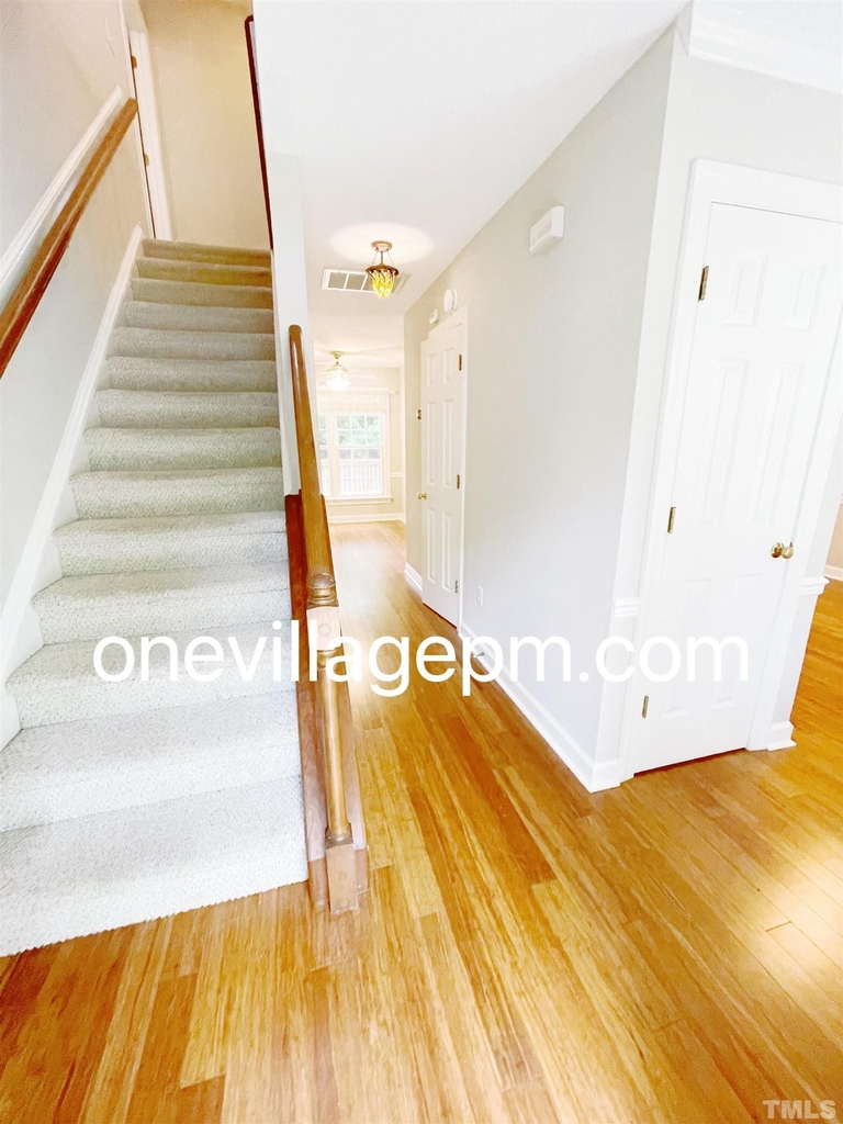 115 Marshfield Place - Photo 3