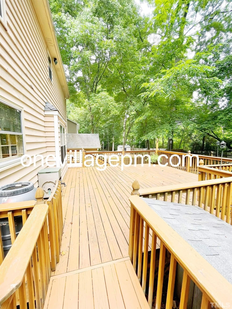 115 Marshfield Place - Photo 26