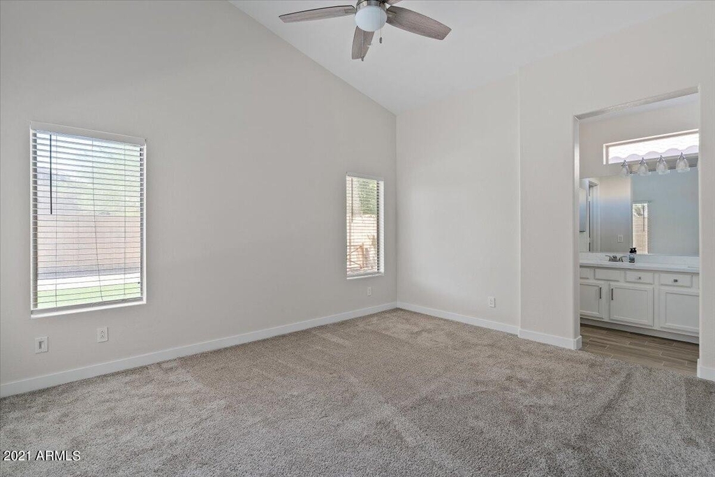 40702 N Robinson Drive - Photo 11