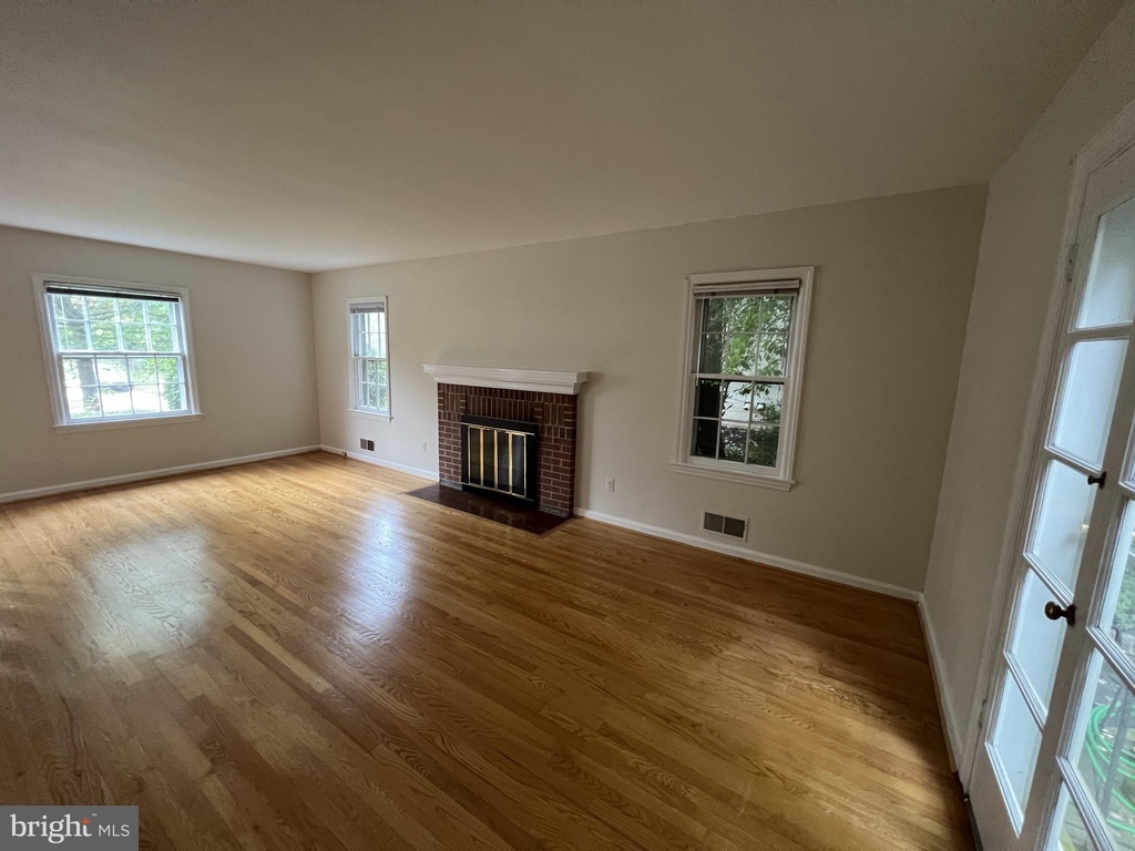 4603 Chevy Chase Boulevard - Photo 4