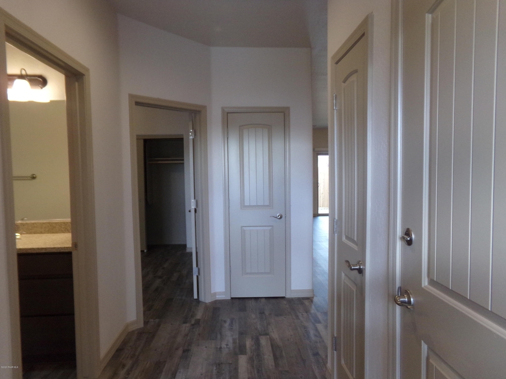 2976 N Yavapai Road - Photo 1