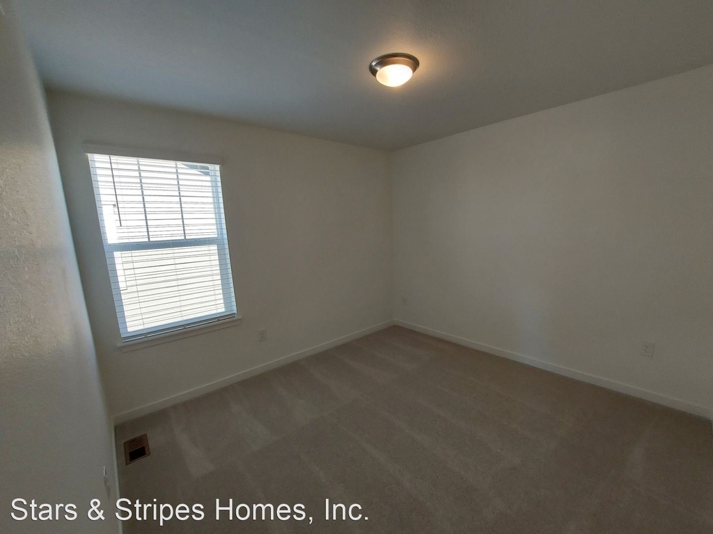 24513 E Walsh Avenue - Photo 14