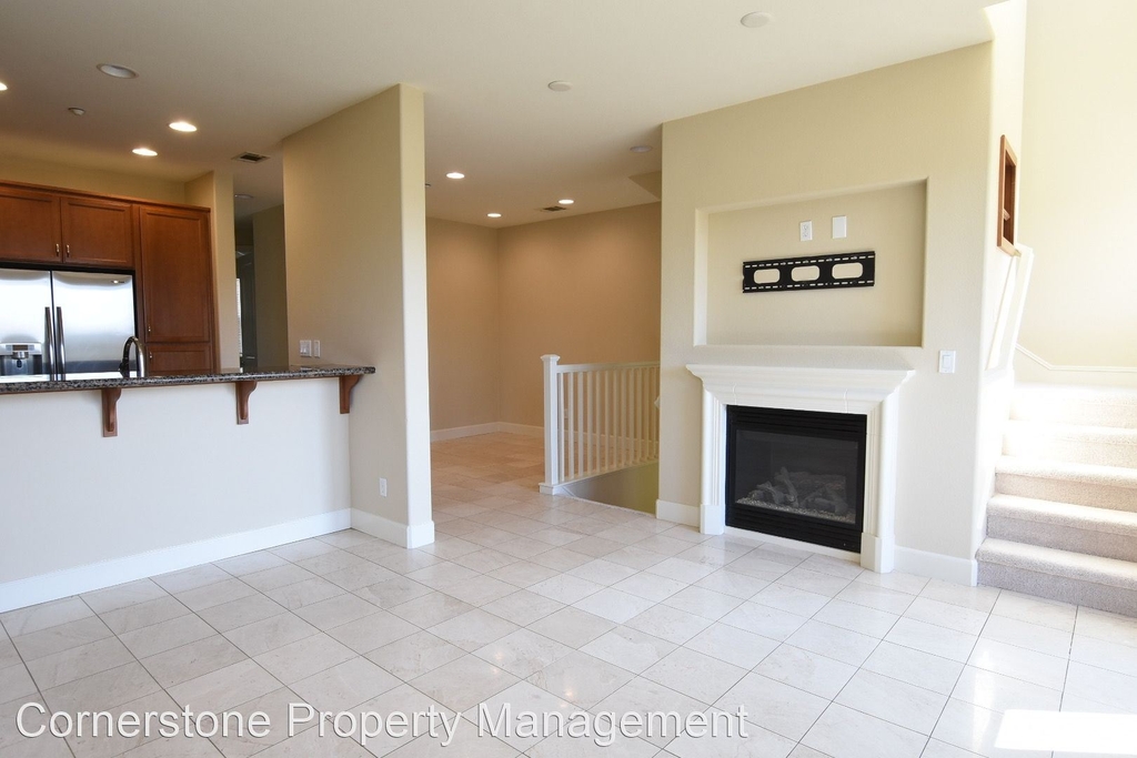 1227 Water Lily Way - Photo 5