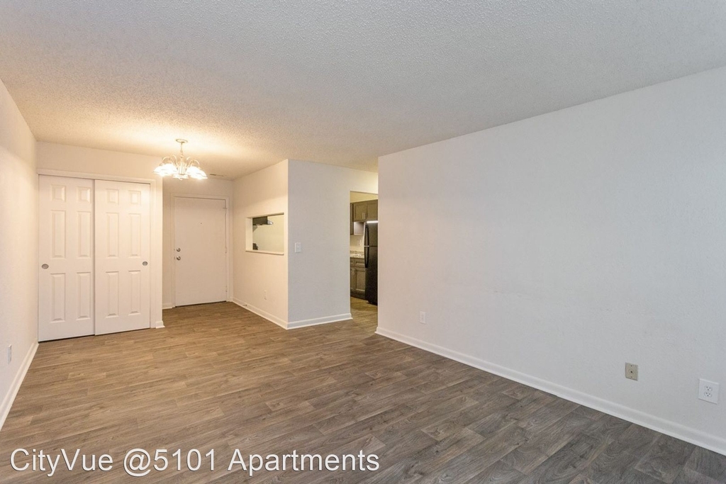 5101 Linbar Drive - Photo 4