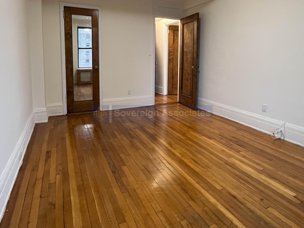 77 West 104th Street - Photo 9