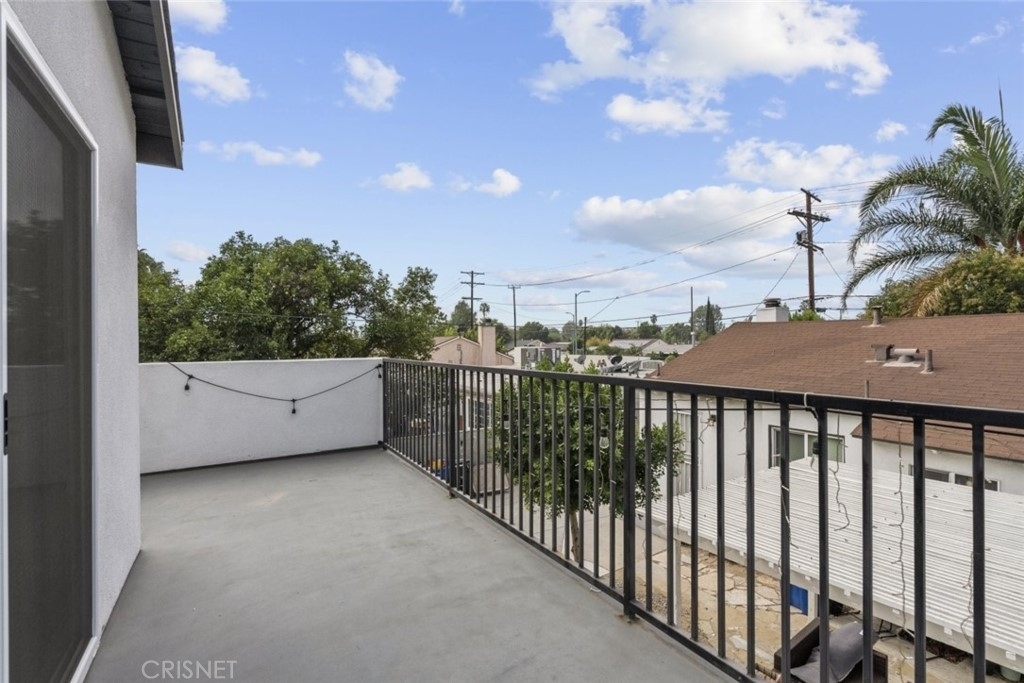 7540 Lindley Avenue - Photo 27