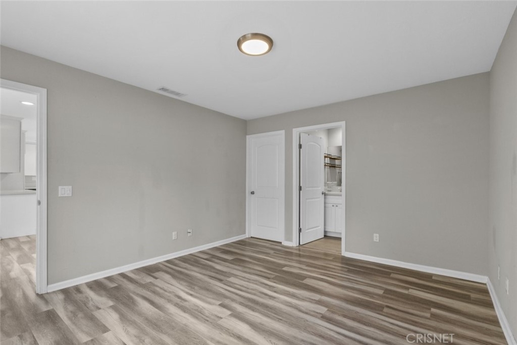 7540 Lindley Avenue - Photo 13