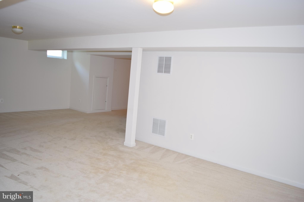 8817 Carpenters Hall Drive - Photo 32