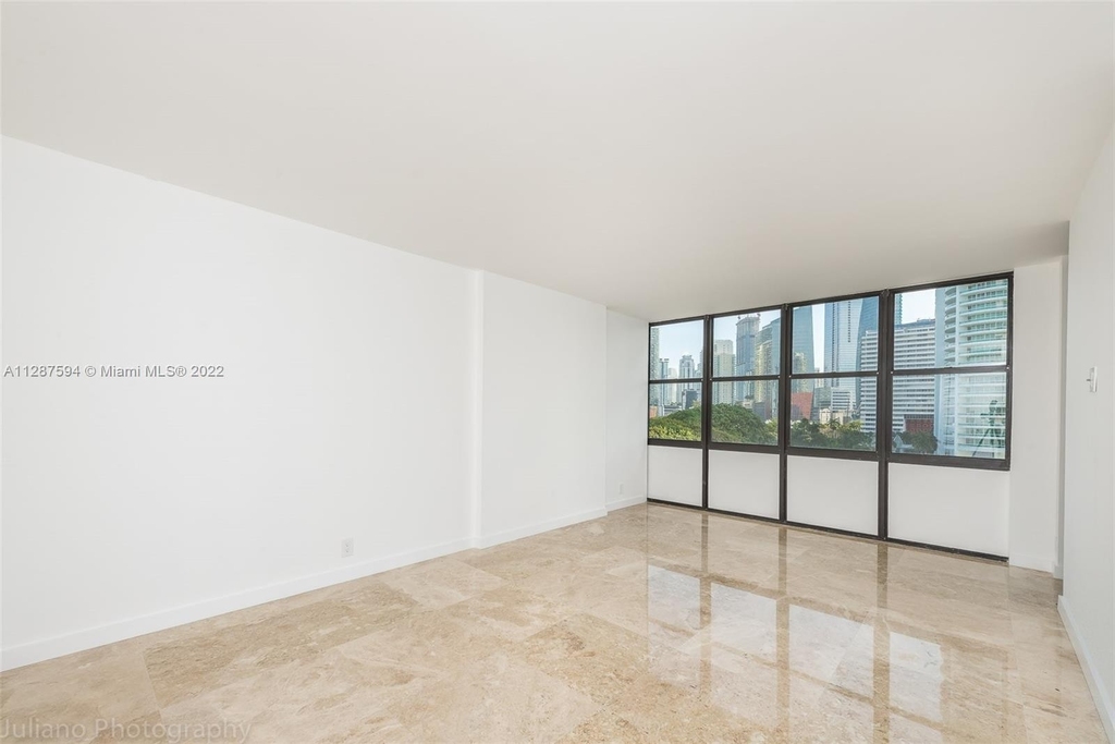 1901 Brickell Ave - Photo 5