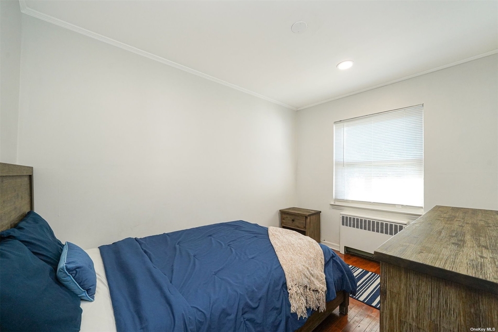 740 Blackstone Avenue - Photo 15