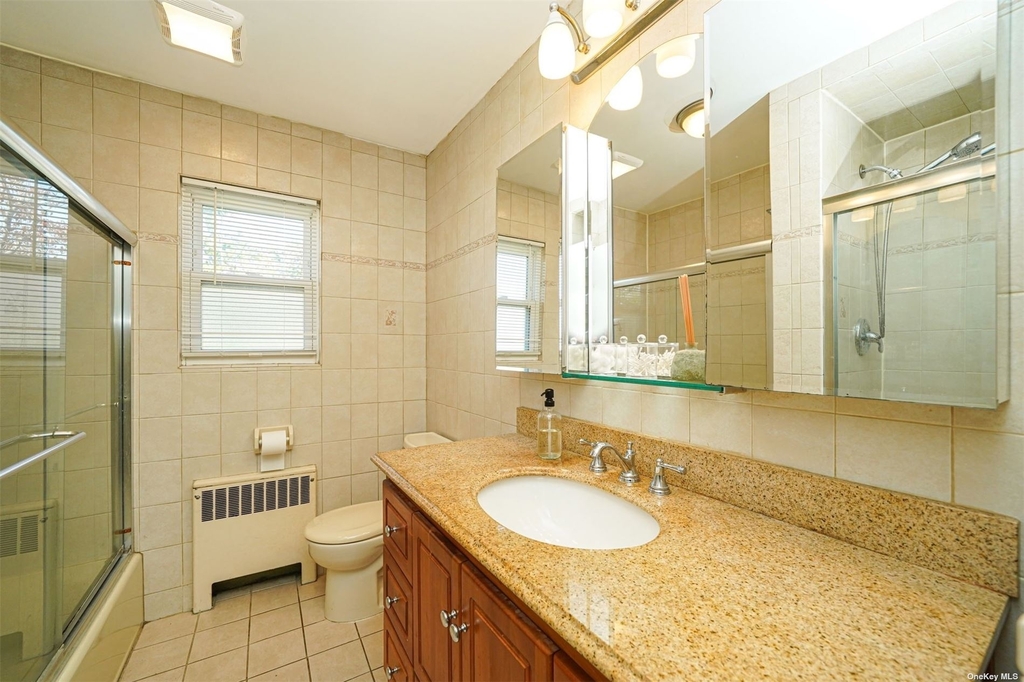 740 Blackstone Avenue - Photo 17