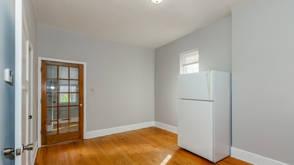 3657 S Hamilton Avenue - Photo 4