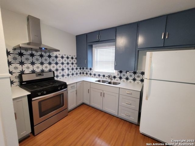 237 Senisa Dr - Photo 0