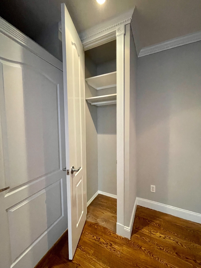 338 East 100th Street - Photo 7
