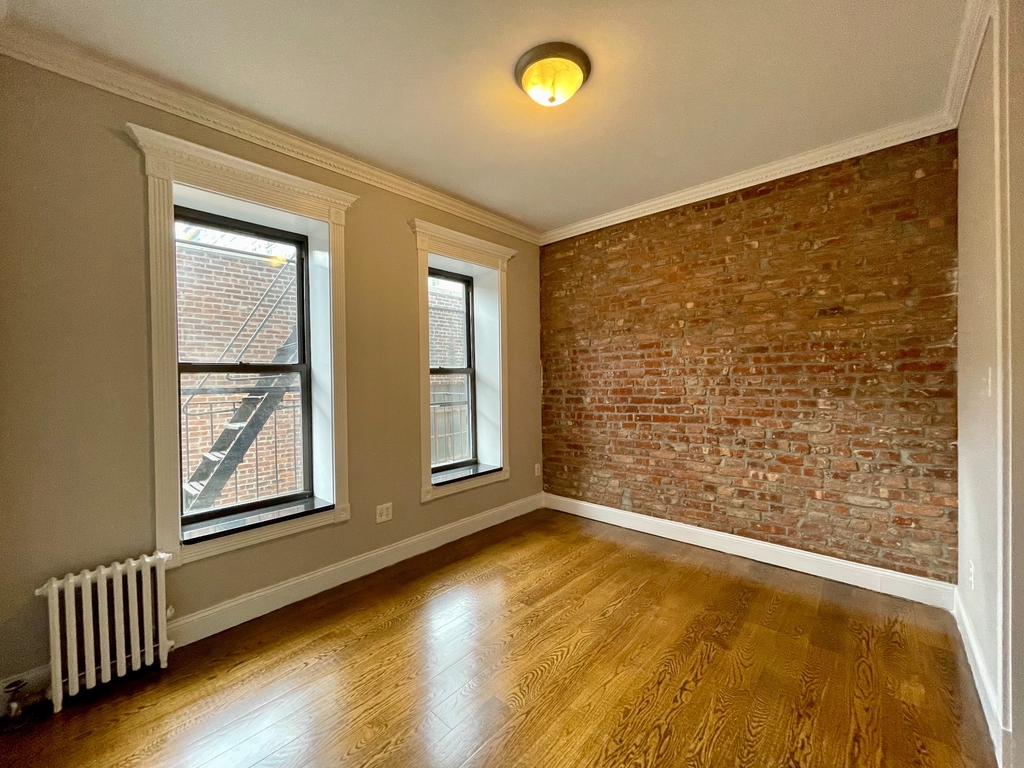 338 East 100th Street - Photo 8