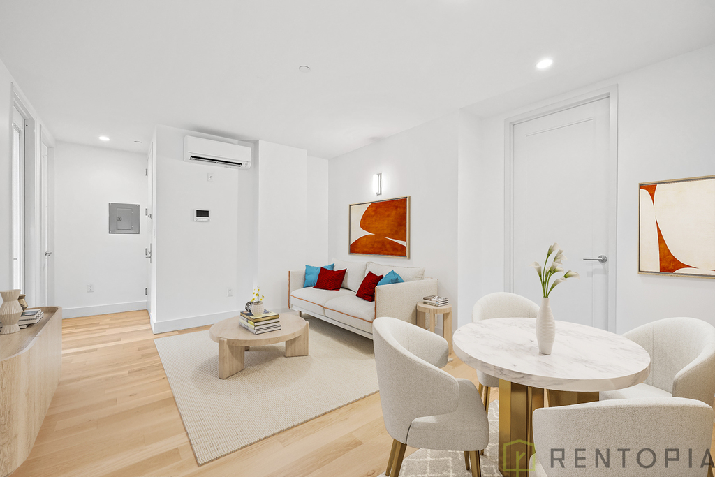 310 Graham Avenue - Photo 2