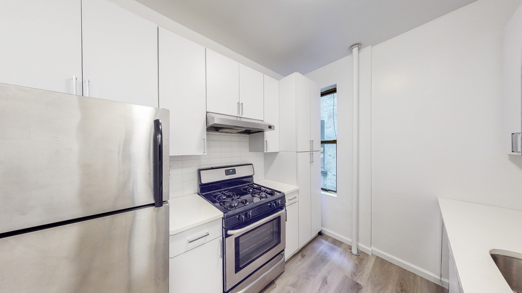 109 East 88th Street - Photo 1