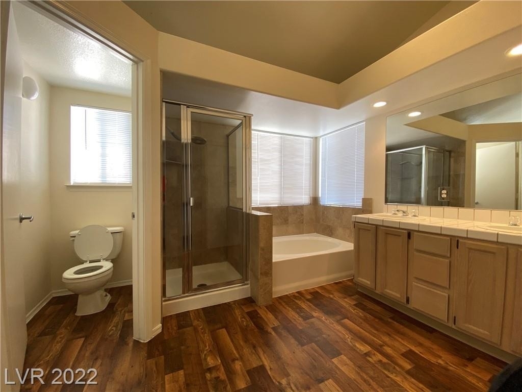 9312 Magic Flower Avenue - Photo 21