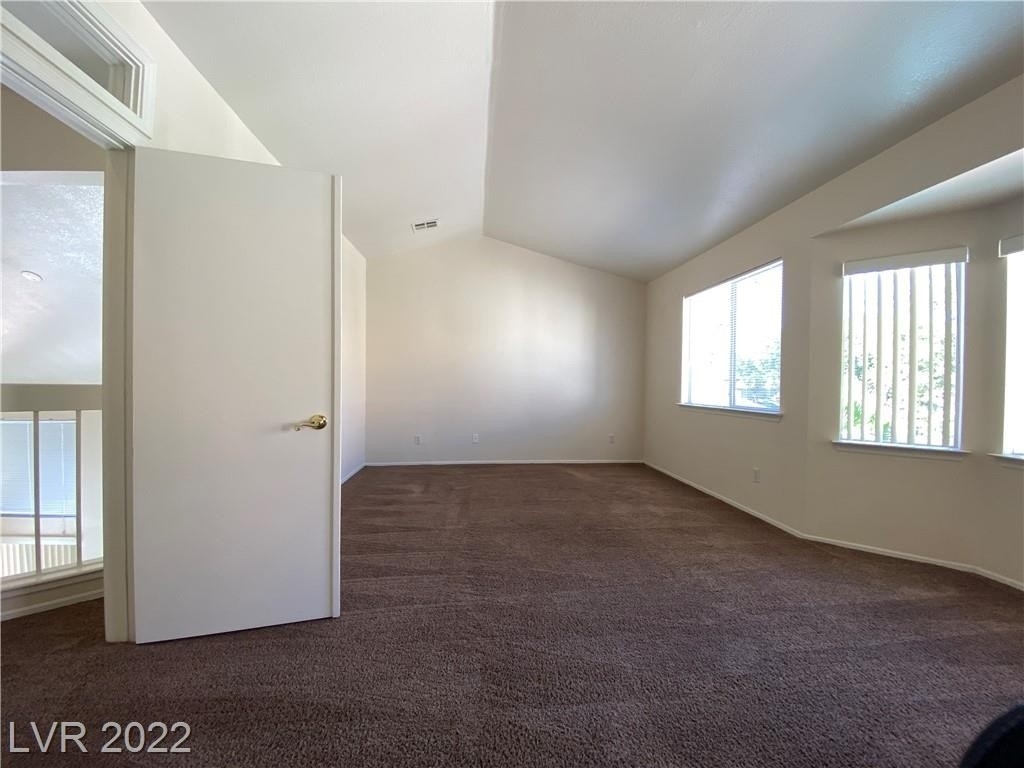 9312 Magic Flower Avenue - Photo 18