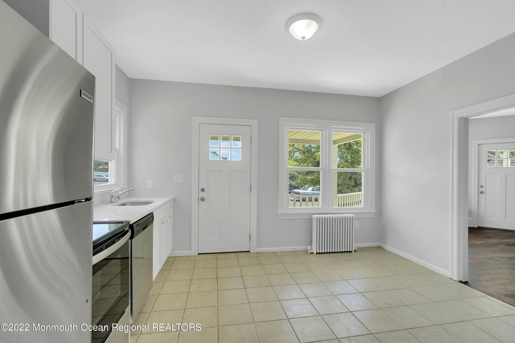 121 E Browning Road - Photo 14