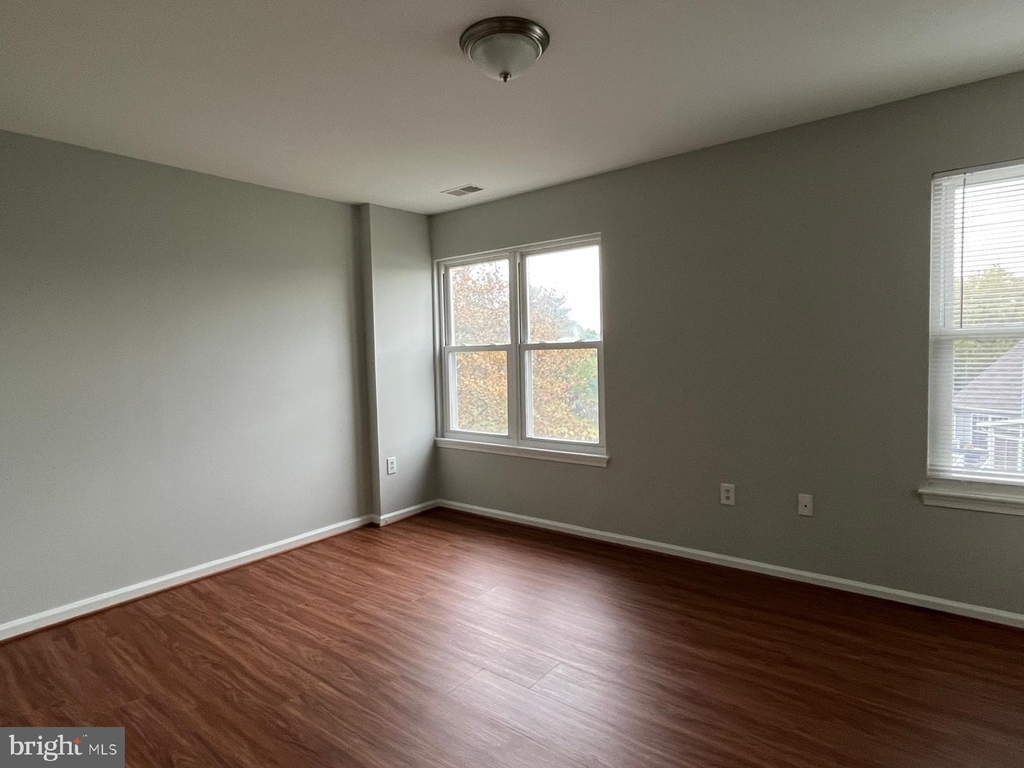 20782 Apollo Terrace - Photo 12