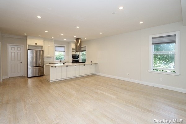 1415 Old Northern Boulevard - Photo 3