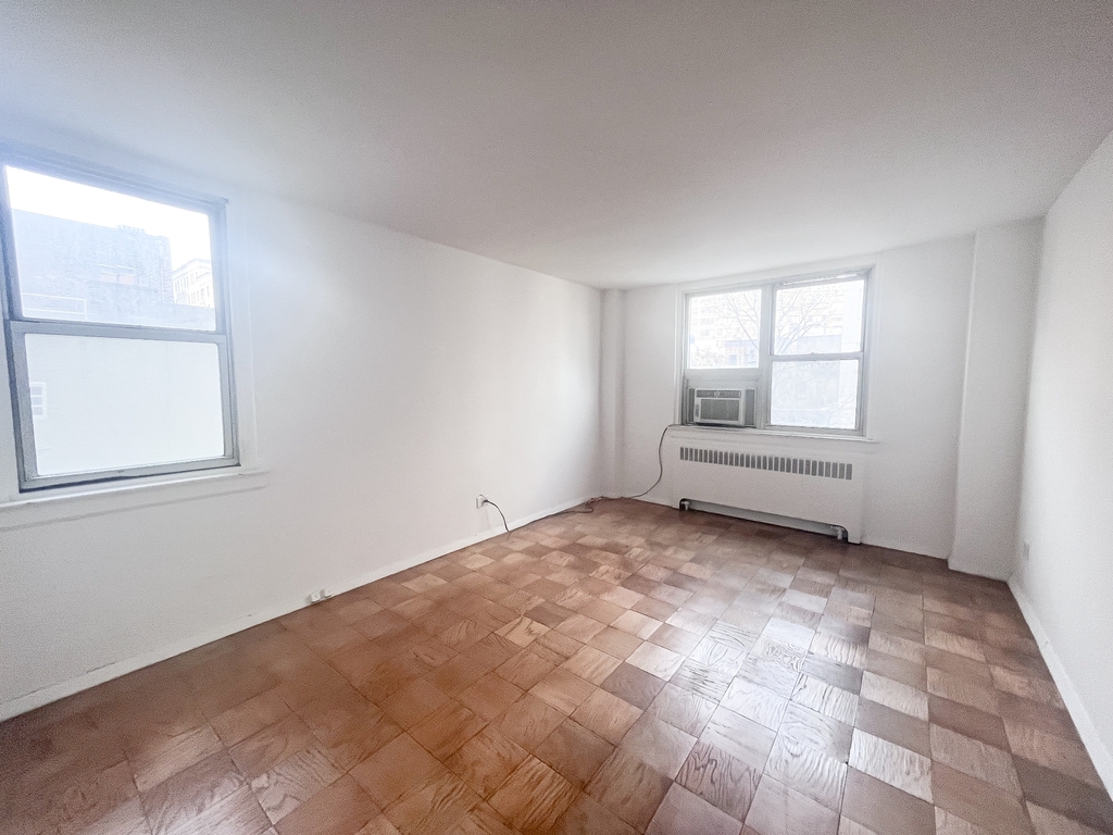 240 East 35th Street - Photo 1