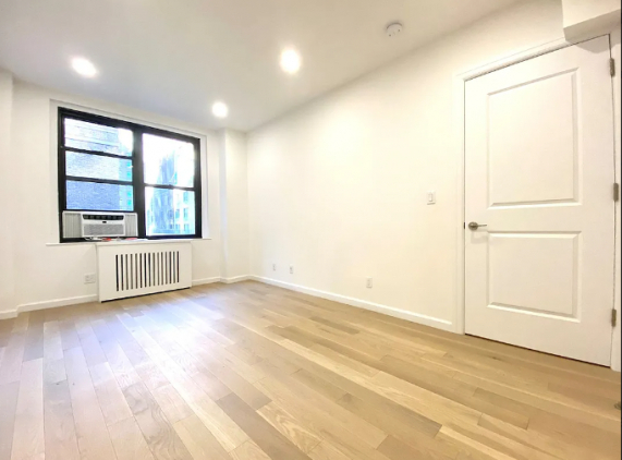 160 East 48th Street - Photo 3