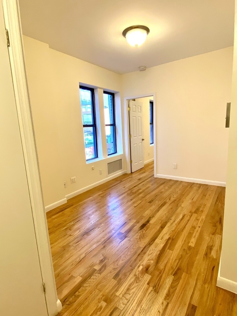 506 East 82nd Street - Photo 2