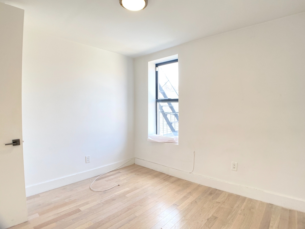 137 West 137th Street - Photo 3