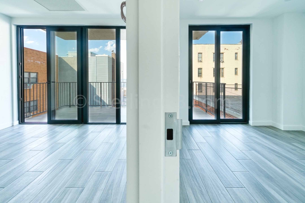 31-07 31st Avenue - Photo 9