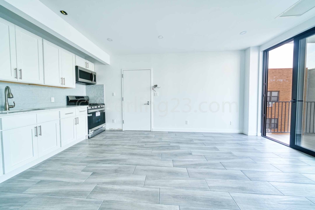 31-07 31st Avenue - Photo 3
