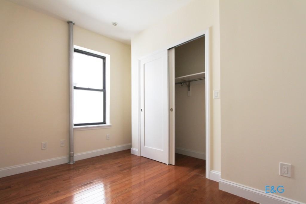 390 Wadsworth Avenue - Photo 10