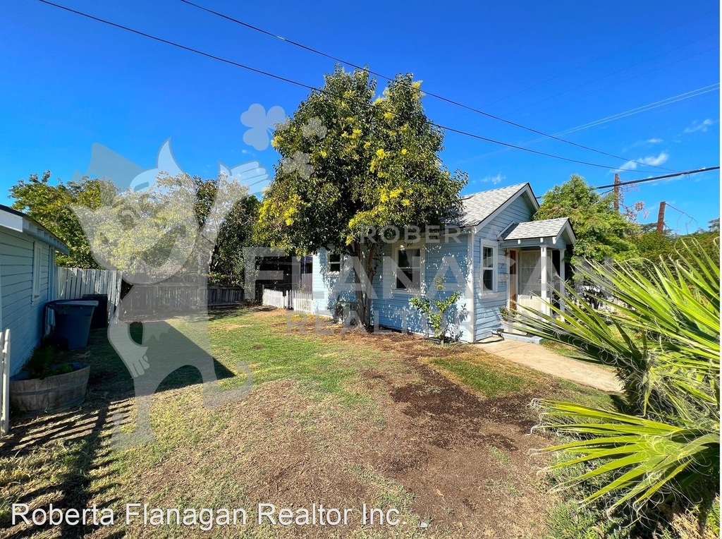 2619 K Street - Photo 22