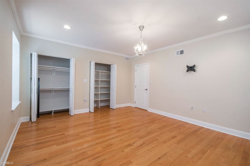 5402 Woodcrest Ave - Photo 2