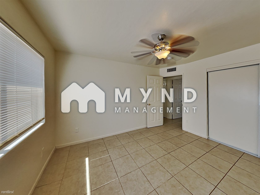 6839 W. Palo Verde Ave - Photo 10