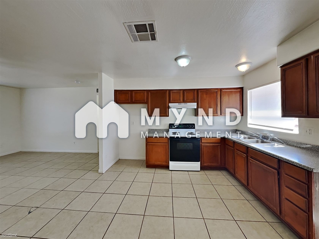 6839 W. Palo Verde Ave - Photo 6