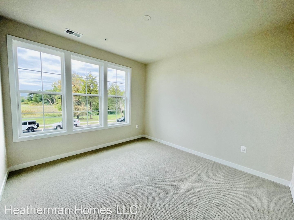 43550 Center Gate Dr - Photo 25