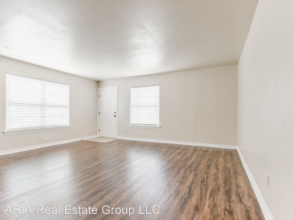 639-641 Welston Cr. - Photo 6