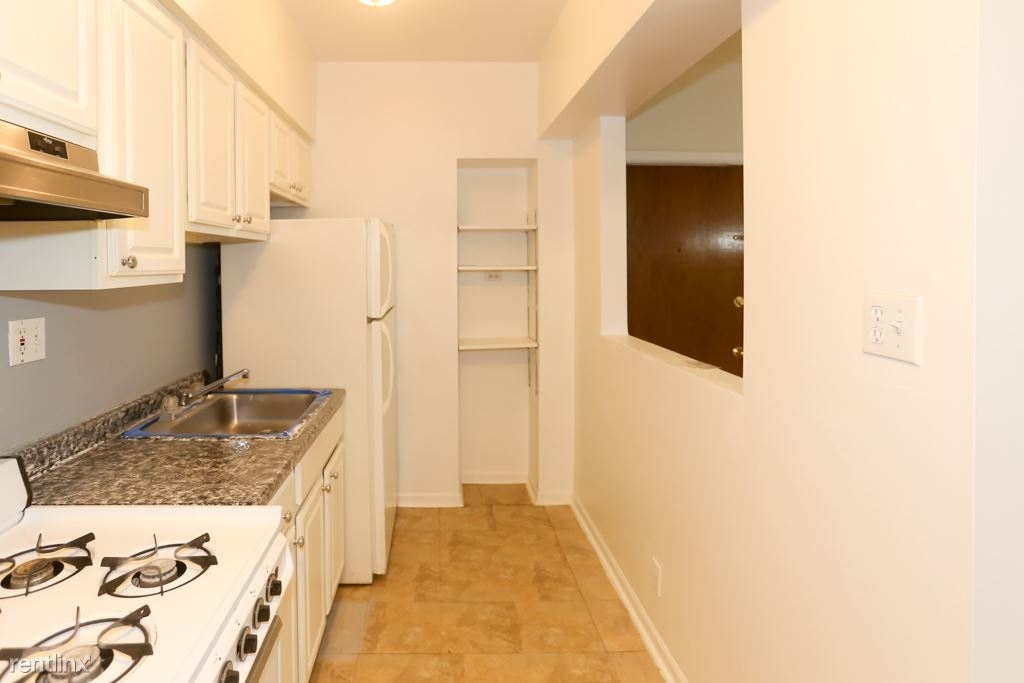 5516 N. Kenmore, Unit 401 - Photo 2