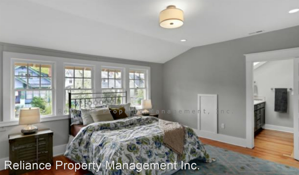 2213 Se 52nd Ave - Photo 8