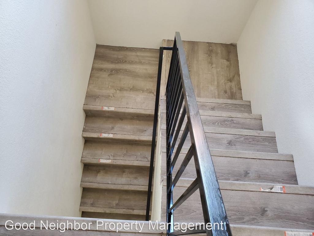 220 W 112th St - Photo 19