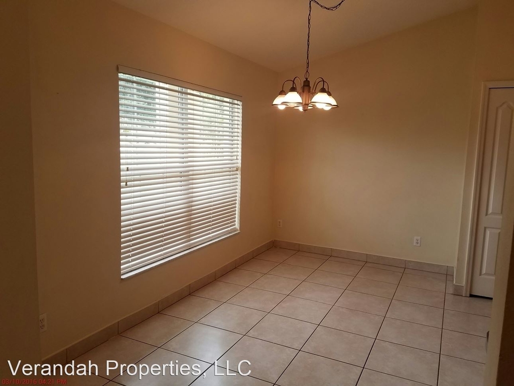 9819 Crenshaw Circle - Photo 3