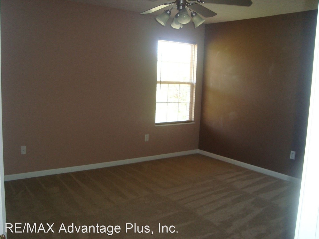 387 Valley View - Photo 2