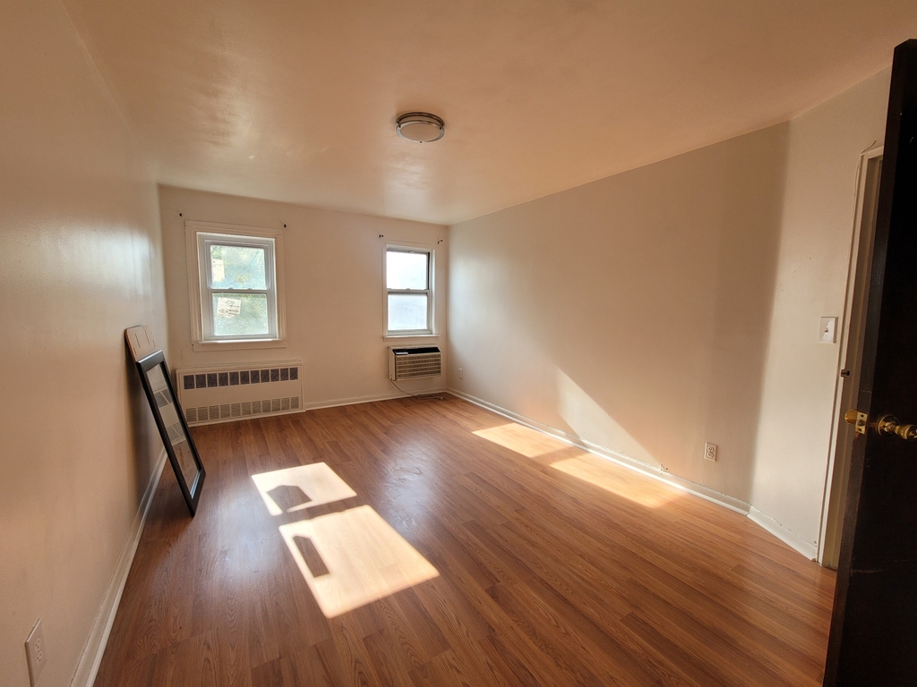 946 East 85th Street - Photo 15