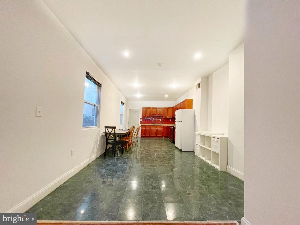 1125 Wallace Street - Photo 4