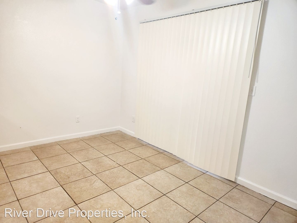 3420 N. Marks Avenue - Photo 9